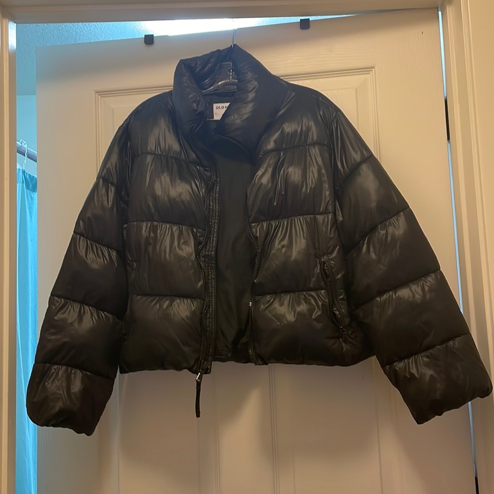 Cropped puffer jacket